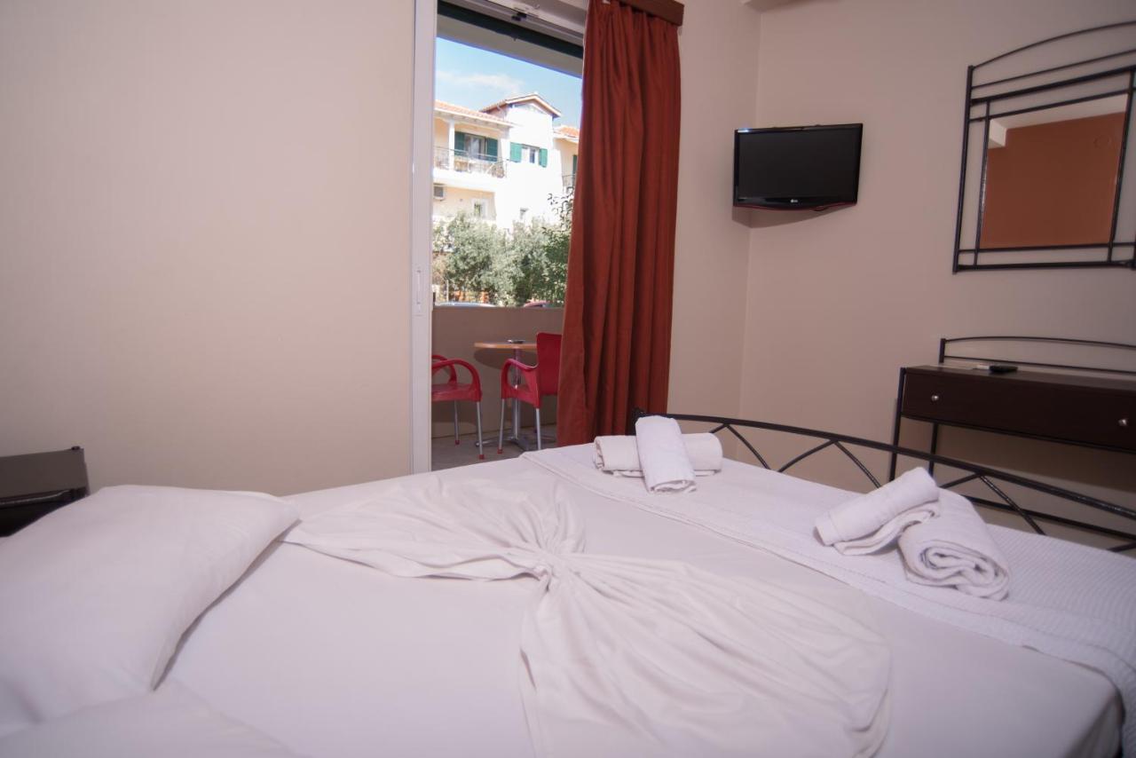Studios Artemis Lefkada City Exterior photo